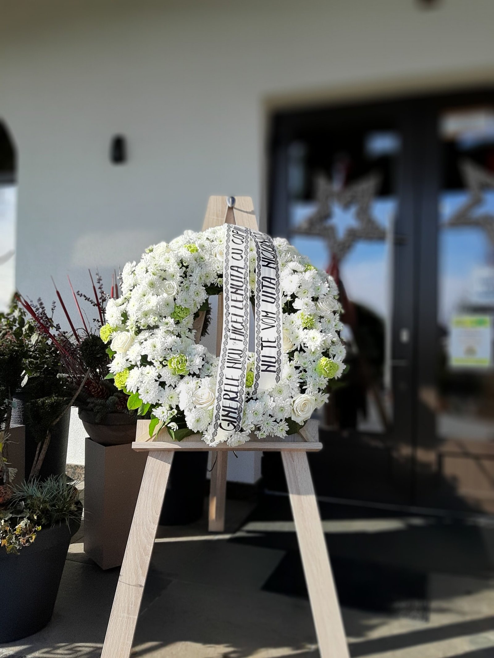 20210126_1236531-scaled-1.jpg Coroana Funerara - imagine 1