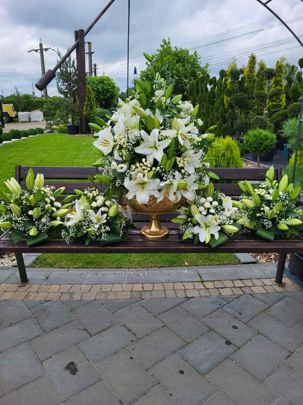 ARANJAMENT-003-e1759136122268.jpg ARANJAMENTE BISERICA CRINI - imagine 1