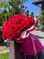 BUCHET 101 TRANDAFIRI CICLAMEN