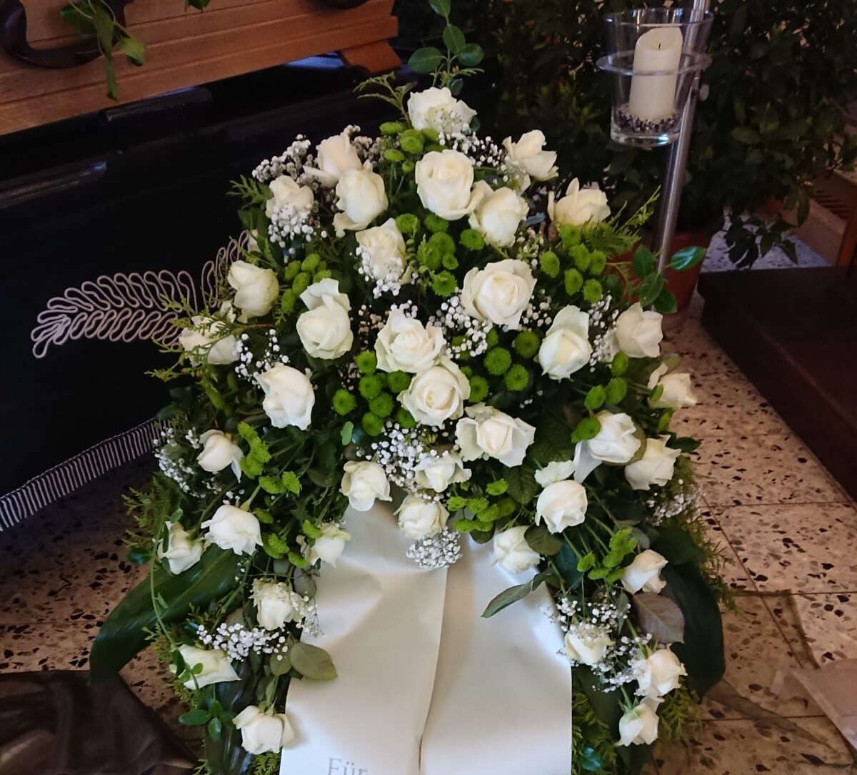 coroane-radauti-florarie-online-hamann3-e1758608065469.jpg Coroana - imagine 1