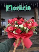 BUCHET TRANDAFIRI SI MINIROZE